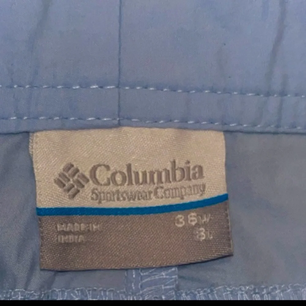 Columbia Men's Chino Shorts Button Zip Blue Waist 36W 8Long  Slash Pockets 36W